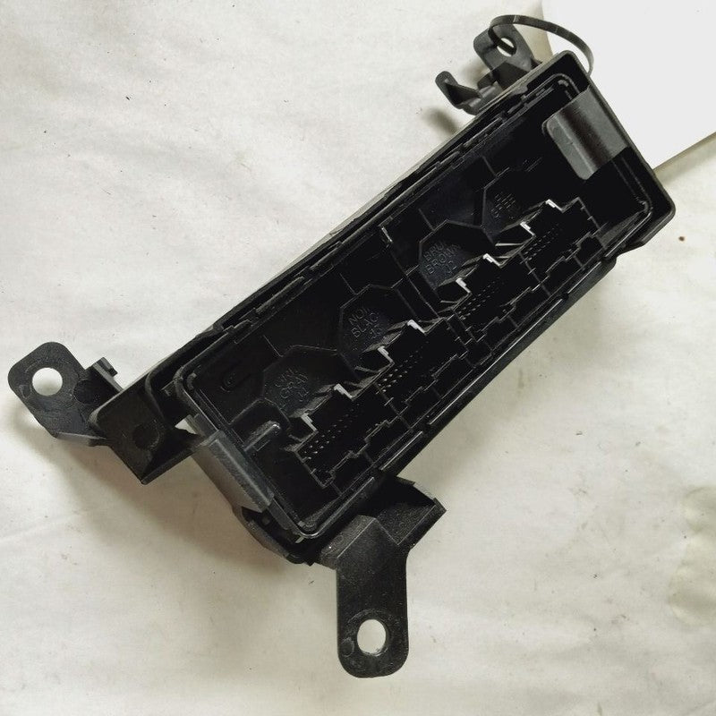 Buick Encore GX Temperature Control Module {84692732} 2020 2021 2022 2