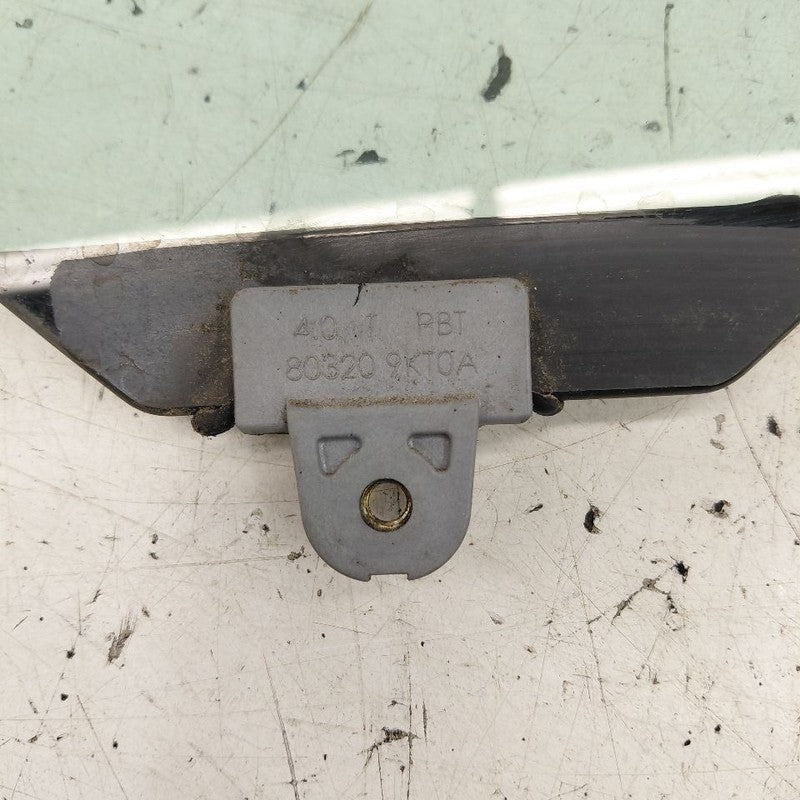 Passenger Right Front Door Glass Window Hatchback Note Fits 17-19 Niss