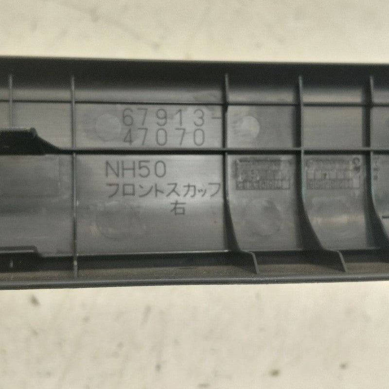Toyota Prius Sill Trim Plate Door Jam Threshold Right Passenger Front 