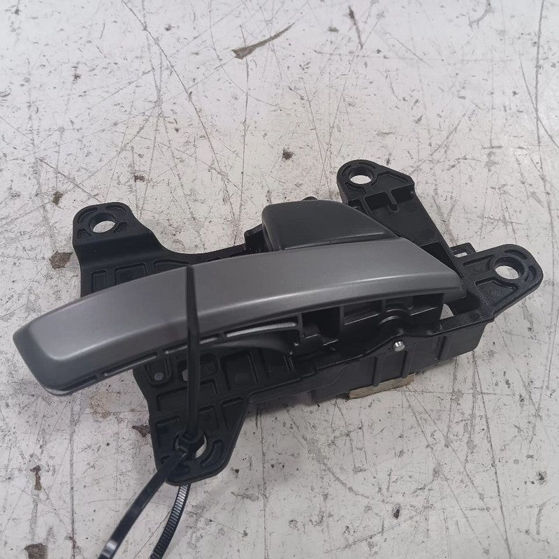 Hyundai Elantra Door Handle Right Passenger Front Interior Inside  2017 2018 201