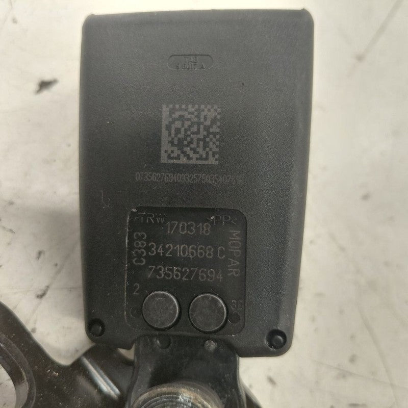 2018 Fiat 500 X Model Center Rear Back Seat Belt Buckle Latch