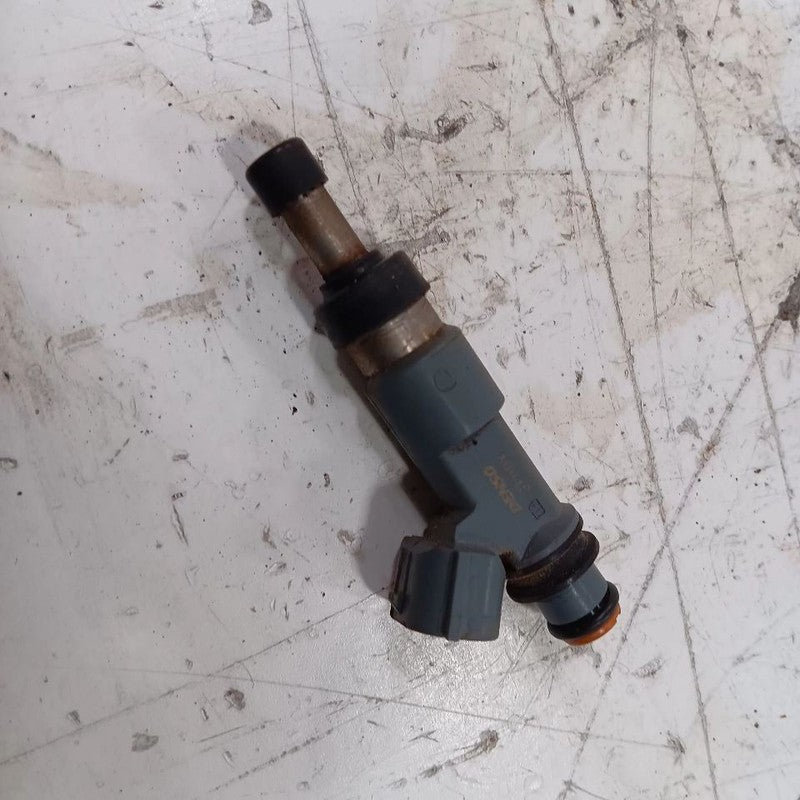 Fuel Injection Injector 2.5L Fits 15-17 Subaru Legacy OEM
