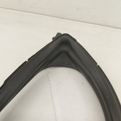 Mitsubishi Outlander   Door Glass Window Seal Rubber Right Passenger F