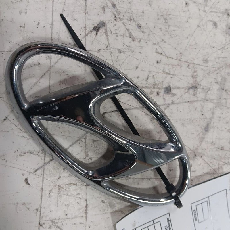 Hyundai Tucson Trunk Lid Logo Emblem Badge Rear Back  2019 2020 2021