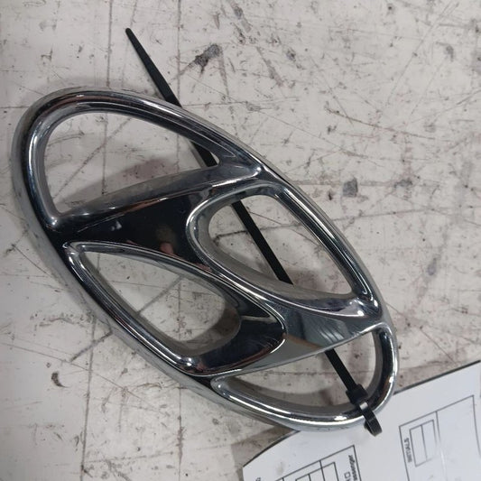 Hyundai Tucson Trunk Lid Logo Emblem Badge Rear Back  2019 2020 2021