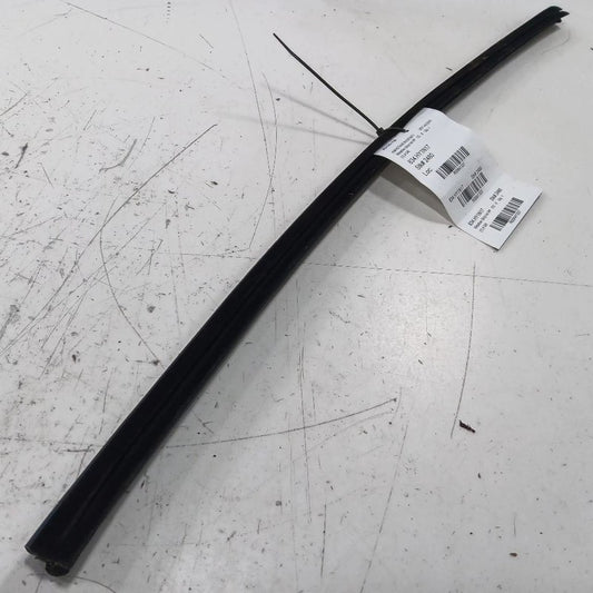 Hyundai Accent Right Front Weather Strip Interior 2014 2015 2016 2016 2017