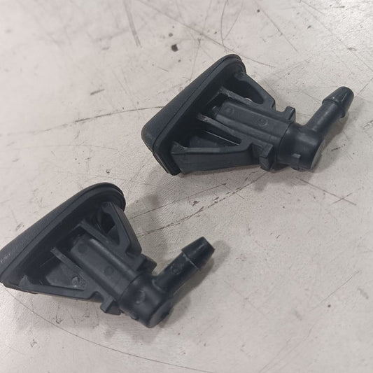 Ford Focus Windshield Wiper Washer Fluid Hood Sprayer Nozzles  2018 20