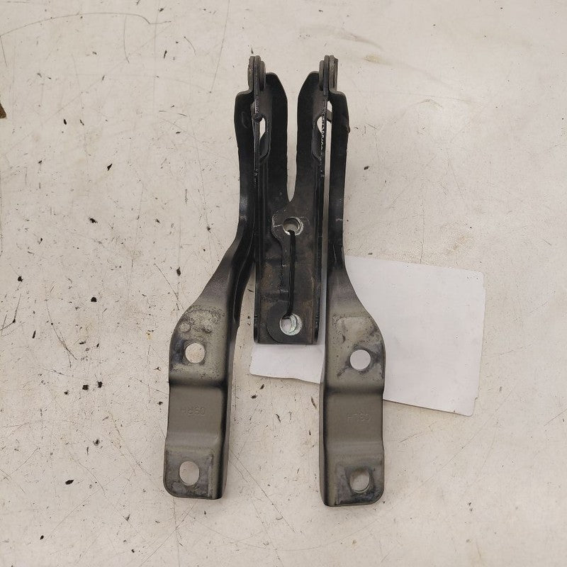 Hyundai Kona Hood Hinge Set Left and Right  2021 2020 2019