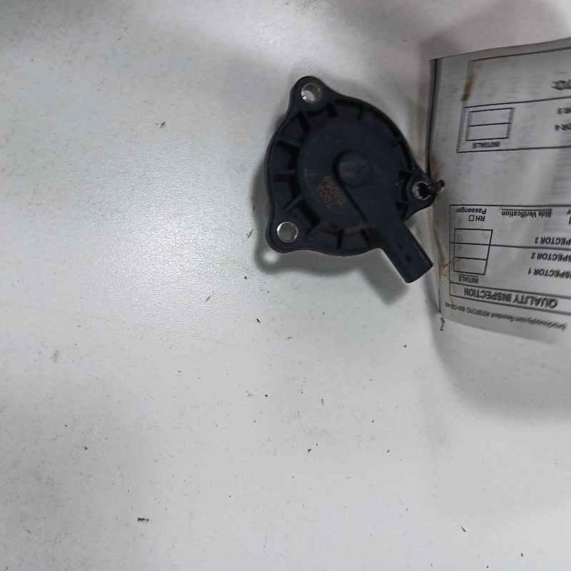 Jeep Cherokee Variable Timing Gear Oil Control Valve Solenoid Cylinder