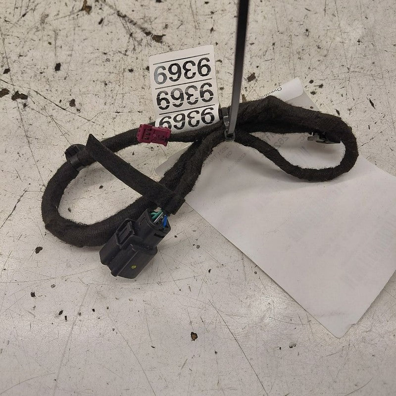 Chevy Trax Center Console Wires {42599369} 2022 2021