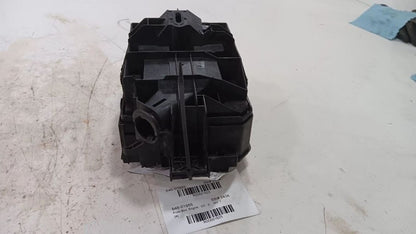 Fuse Box Engine VIN B 8th Digit Opt Luv Fits 15-16 Buick Encore OEM