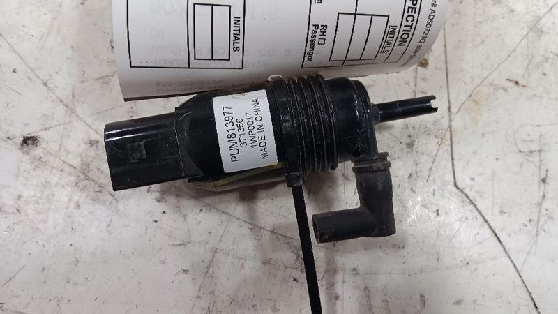Buick Lacrosse Windshield Washer Wash Fluid Reservoir Motor Pump Electric  2017 