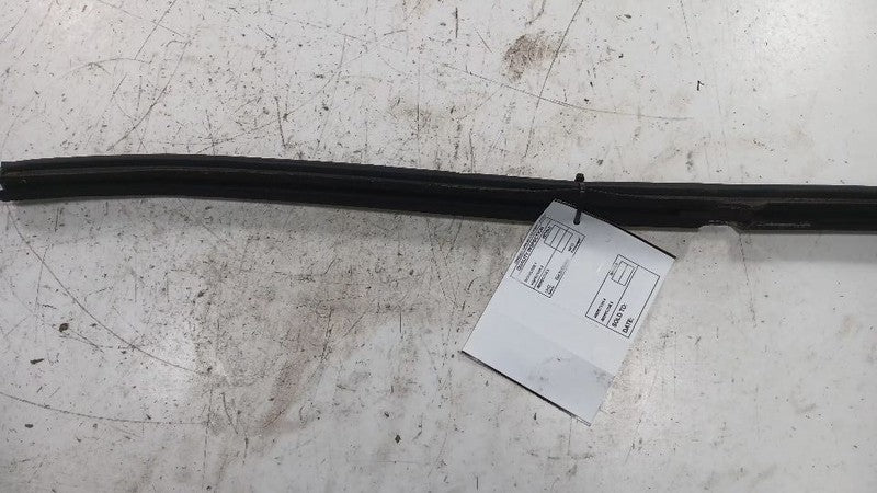 Buick Encore Left Rear Weather Strip Interior  2013 2014 2015 2016