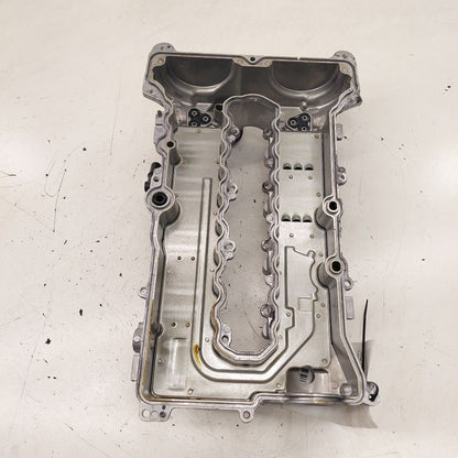 Chevy Volt Engine Cylinder Head Valve Cover  1.5 2016 2017 2018 2019