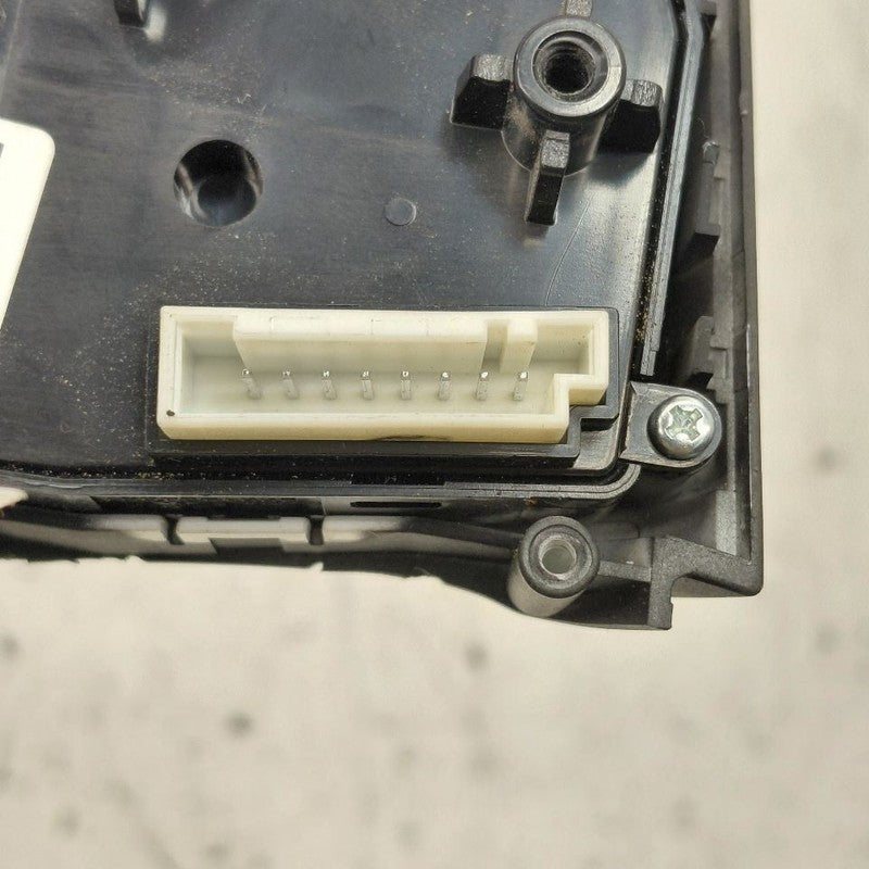 Kia Sorento Steering Wheel Control Switch  2018 2017 2016