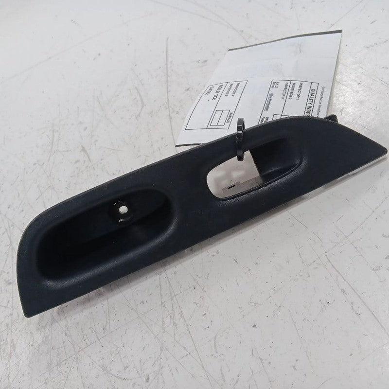 Nissan Rogue Passenger Right Rear Window Switch Bezel2014 2015 2016 2017 2018 20