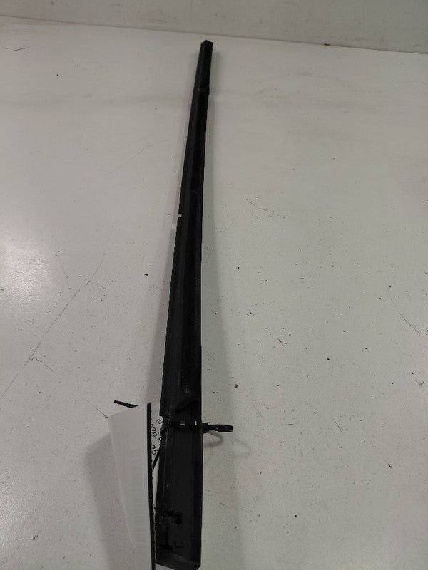 Fiat 500 Door Glass Window Weather Strip Trim Front Right Passenger  2