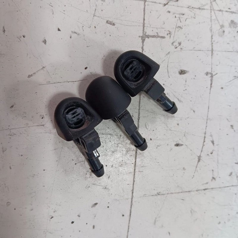 Legacy Outback Windshield Wiper Washer Fluid Hood Sprayer Nozzles  201