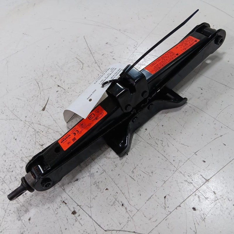 Nissan Kicks Spare Tire Changing Jack  2021 2022 2023 2024