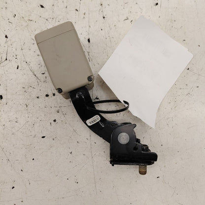 Honda CR-V Seat Belt Buckle Latch Right Passenger Rear Back  2019 2018