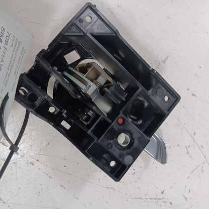 Fiat 500 Door Handle Left Driver Front Interior Inside  2016 2017