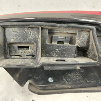 Passenger Right Tail Light Brake Lamp Quarter Panel Mounted 17-19 Hond