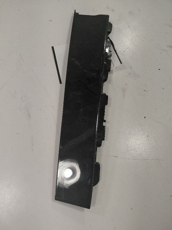 Kia Sorento Passenger Right Rear Forward Door Applique {83260C5000} 2018 2017 