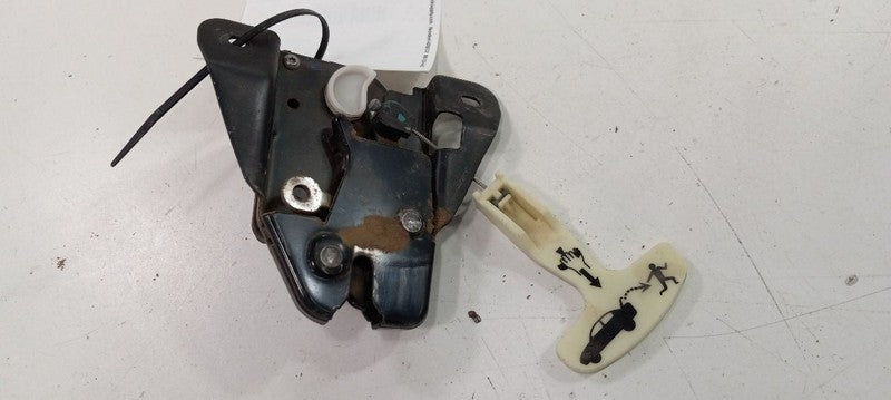 Dodge Avenger Trunk Latch 2014 2013 2012 2011 2010 OEM