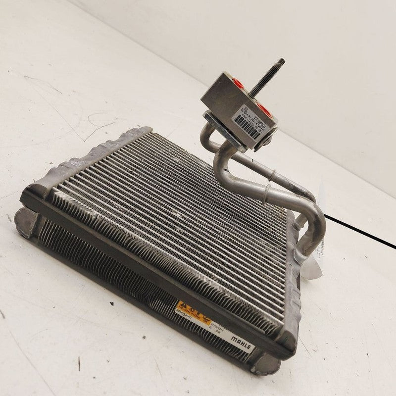 Air Conditioning AC Evaporator Fits 17-19 Chevy Volt OEM