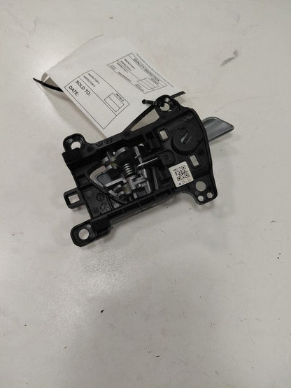 Hyundai Tucson Door Handle Left Driver Front Interior Inside  2016 201