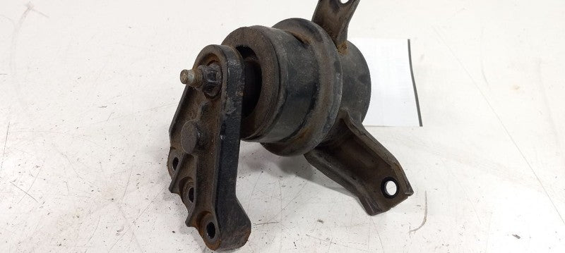 Kia Soul Engine Motor Mount Right Passenger 2012 2013 OEM