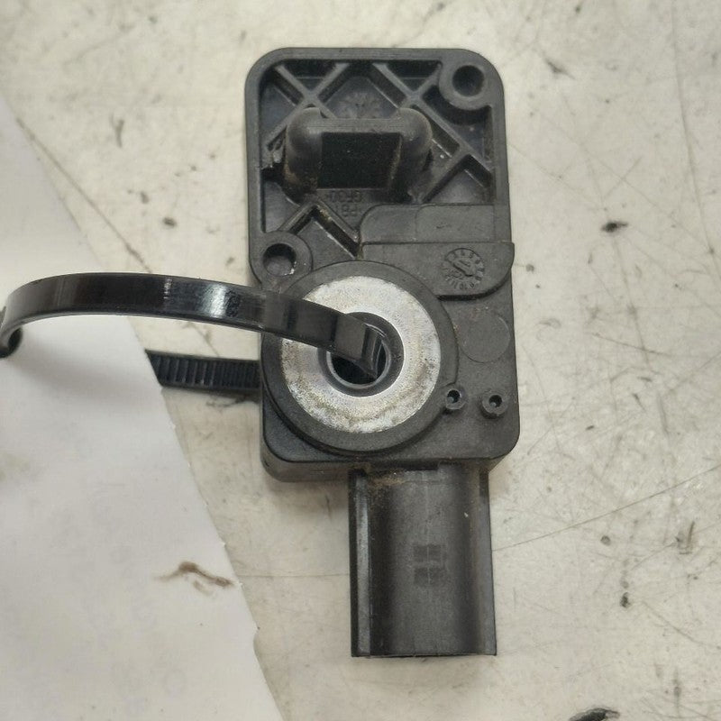 Cadillac CT6 Contact Sensor  2018 2017 2016