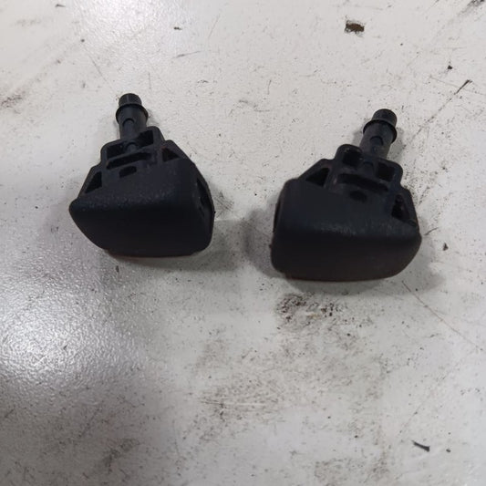 Chevy Malibu Windshield Wiper Washer Fluid Hood Sprayer Nozzles 2019 2020 2021