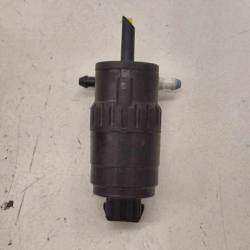2018 Fiat 500 X Model Windshield Washer Wash Fluid Reservoir Motor Pum