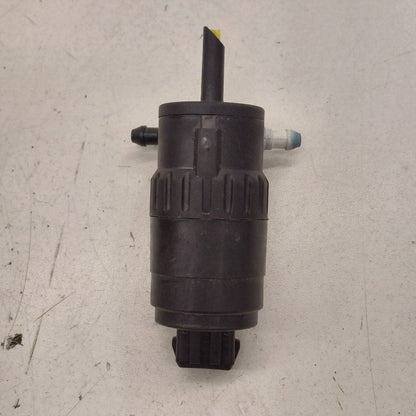 2018 Fiat 500 X Model Windshield Washer Wash Fluid Reservoir Motor Pum
