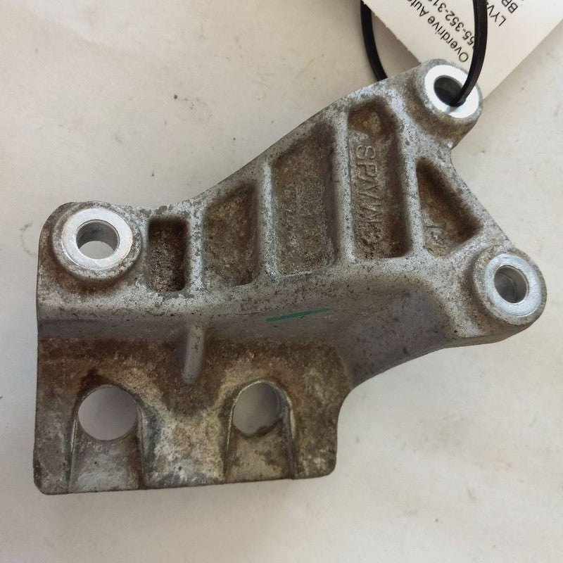 Volvo S60 Exhaust System Pipe Bracket 2018 2017 2016