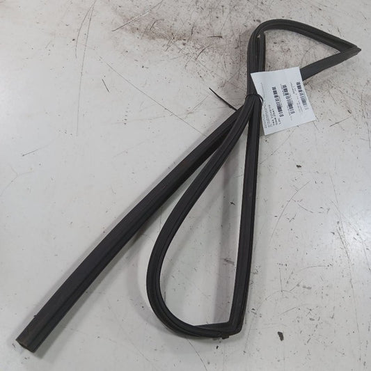 Toyota Corolla Door Glass Window Seal Rubber Left Driver Front  2019 2018 2017