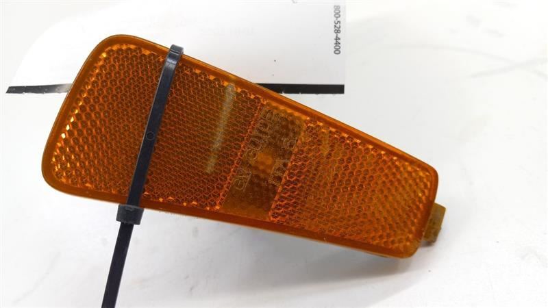 15875483 Passenger Right Corner Park Light Side Marker Bumper Mounted Fits 06-11 HHR