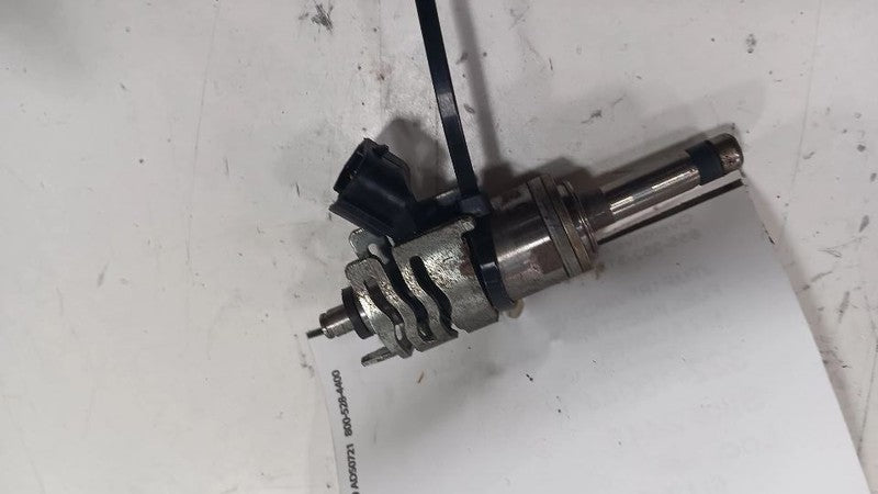 Fuel Injection Injector 2.5L Upper Fits 18-19 CAMRY OEM