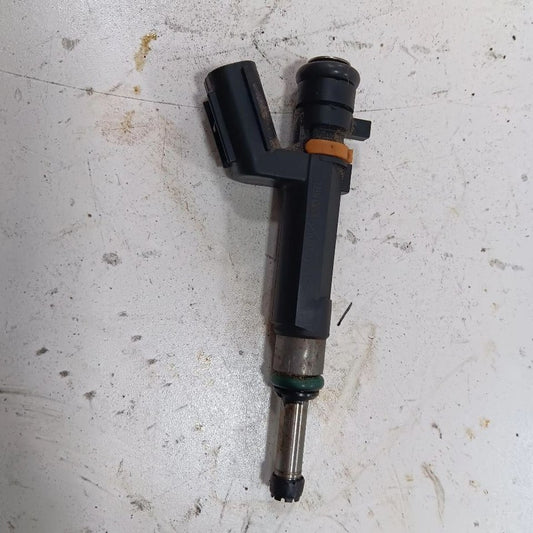 Fuel Injection Injector Fits 18-23 Nissan Kicks OEM