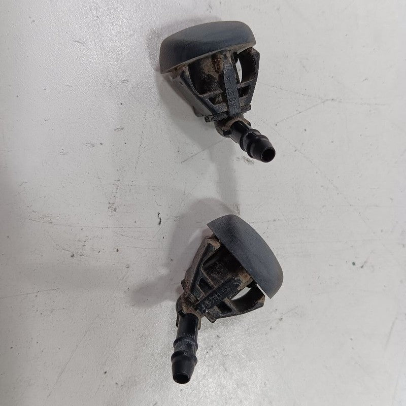 Jeep Renegade Windshield Wiper Washer Fluid Hood Sprayer Nozzles  2021