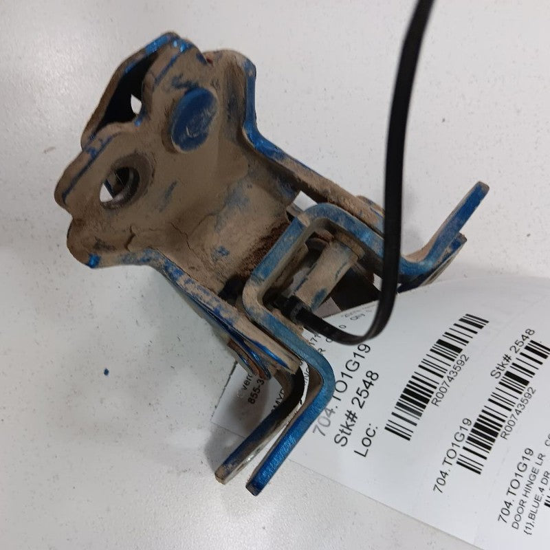 Toyota Yaris Door Hinge Set Left Driver Rear  2020 2019 2018 2017 2016