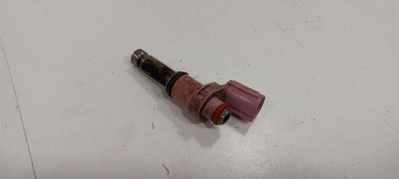 Fuel Injection Parts Fuel Injector Upper Fits 06-17 LEXUS IS350  OEM