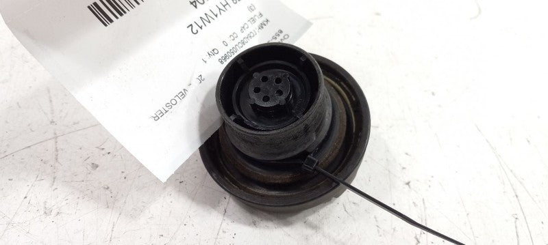 Hyundai Veloster Gas Tank Fuel Cap 2012 2013 2014 OEM