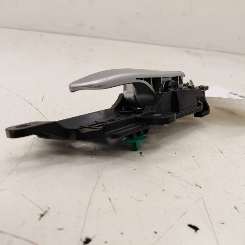 Kia Sportage Door Handle Right Passenger Front Interior Inside  2020 2