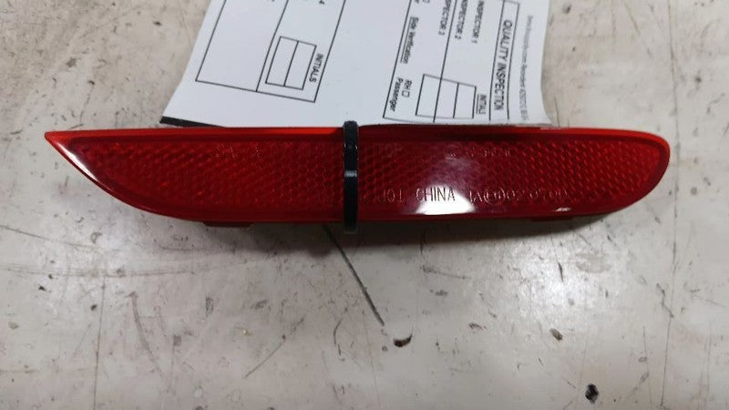 Nissan Rogue Passenger Right Rear Marker Light Lamp Reflector2014 2015 2016 2017