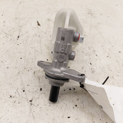 Brake Master Cylinder Fits 14-15 17-24 Mitsubishi Mirage
