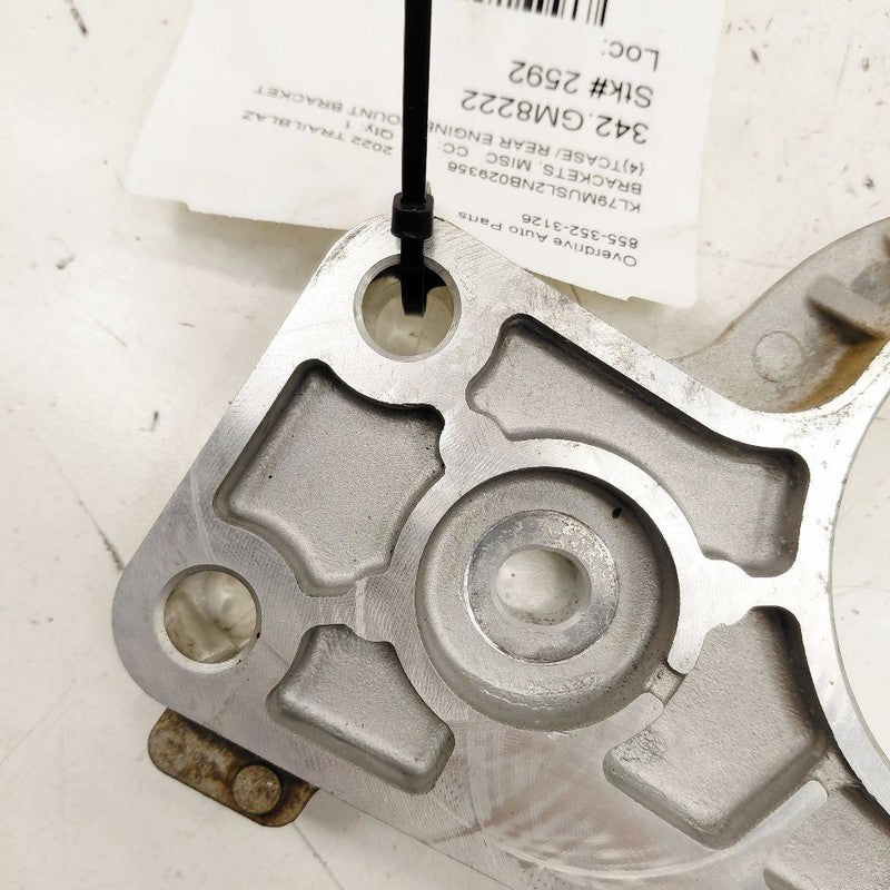 Chevy Trailblazer Transfer Case Rear Engine Mount Bracket  2023 2022 2