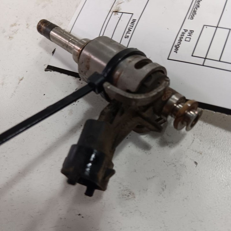 Fuel Injection Injector 1.6L Fits 12-17 Hyundai Accent