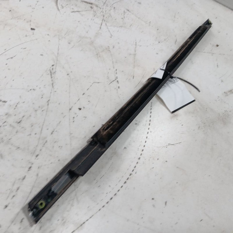 Ford Escape Door Glass Window Weather Strip Trim Rear Left Driver Back